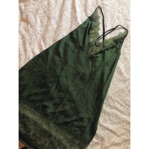 NWT✨Victoria’s Secret Satin Lace Slip